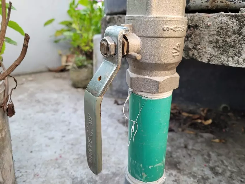 No Shut Off Valve for Outside Faucet: What to Do?
